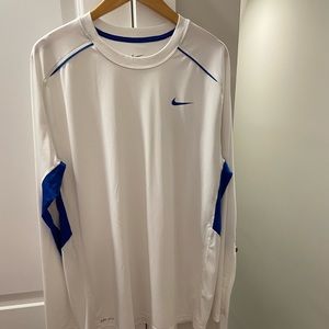 LIKE NEW Nike Dri-Fit Long Sleeve Shirt with Blue Detailing Sz XL